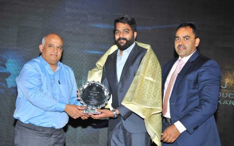young-acheiver-award